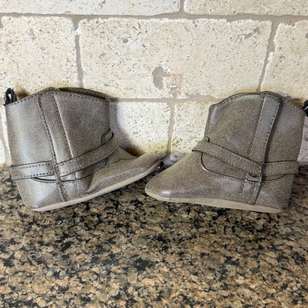 Carters Baby Boots Size‎ 3-6 Months Brown Faux Suede Buckle Strap Western Infant